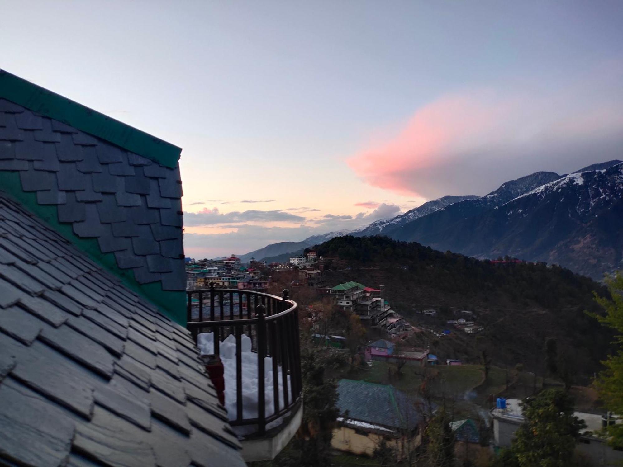 Apartmán Naddi Castle McLeod Ganj Exteriér fotografie