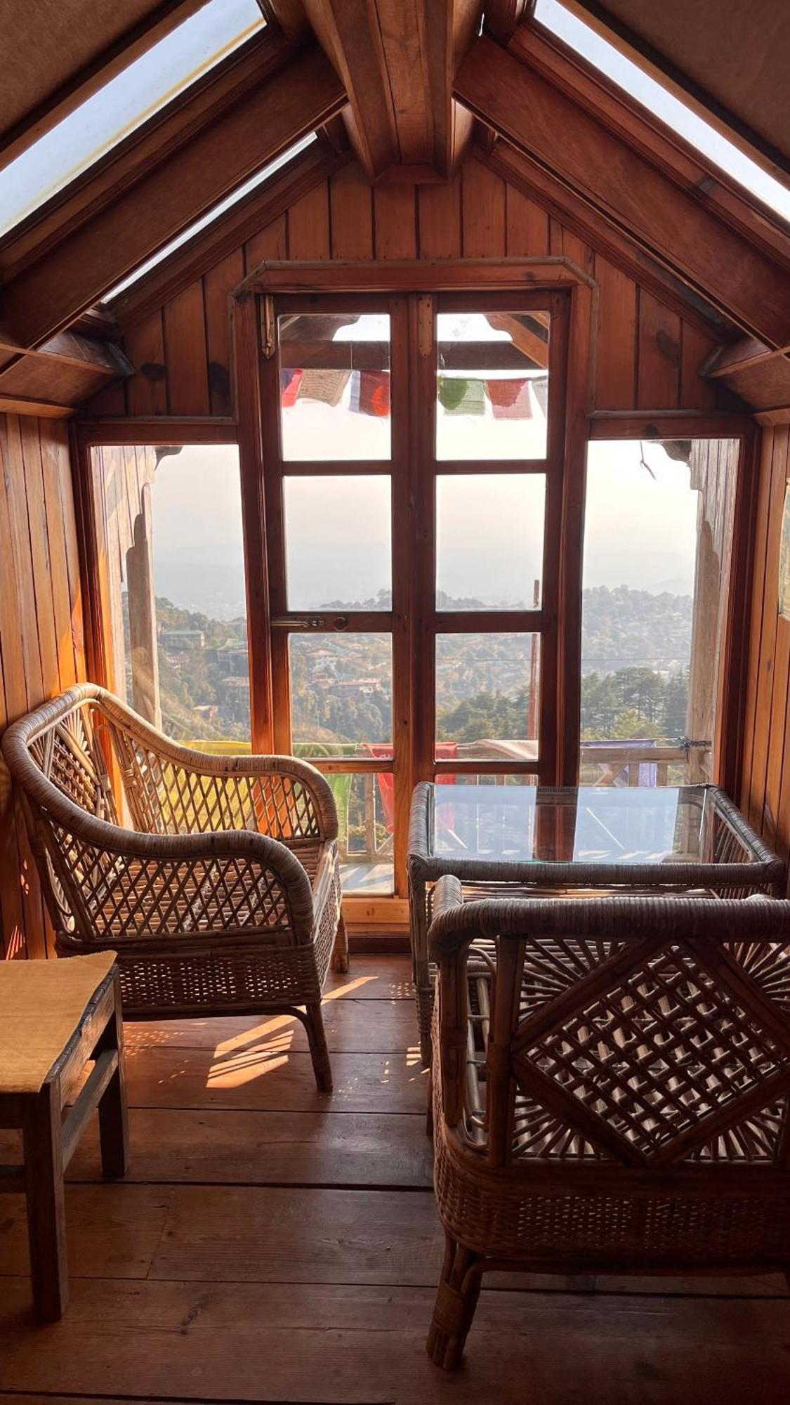Apartmán Naddi Castle McLeod Ganj Exteriér fotografie