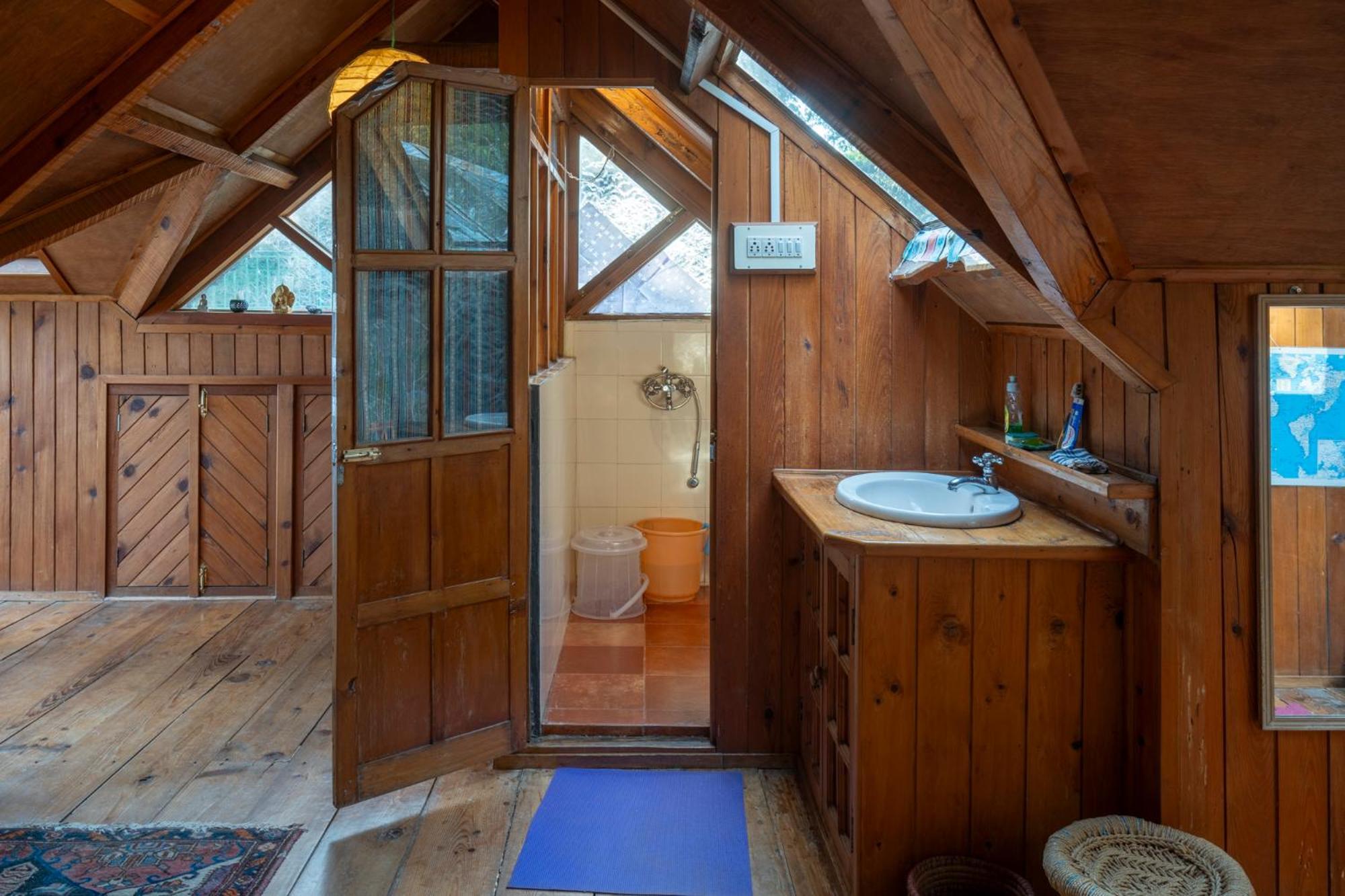 Apartmán Naddi Castle McLeod Ganj Exteriér fotografie